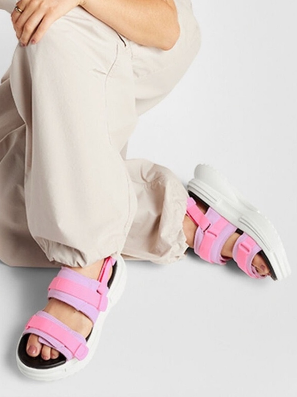 Converse Run Star Utility Sandal